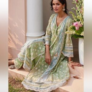 Mulmul brand Panya Organza Green Anarkali Kurta Set. BUST 23.5
